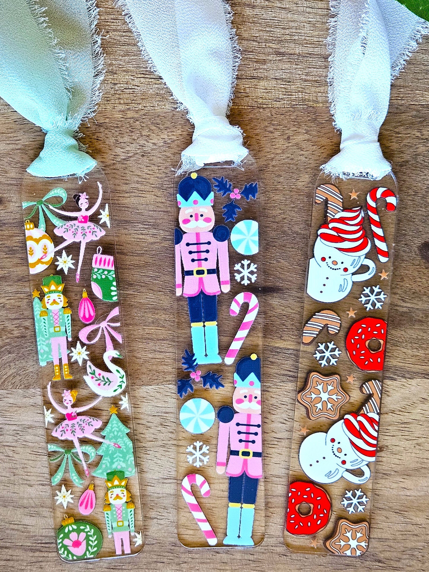 Z Cozy Christmas Cookie Bookmark - Desert Blossom Gifts