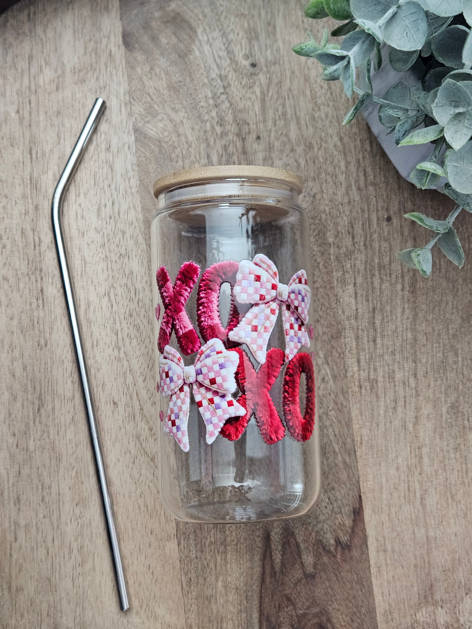 XOXO Bow Faux Yarn Glass Cup - Desert Blossom Gifts